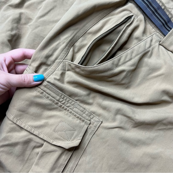 Duluth Trading Co Men's Dry On The Fly Cargo Pants in Tan - Picture 4 of 7